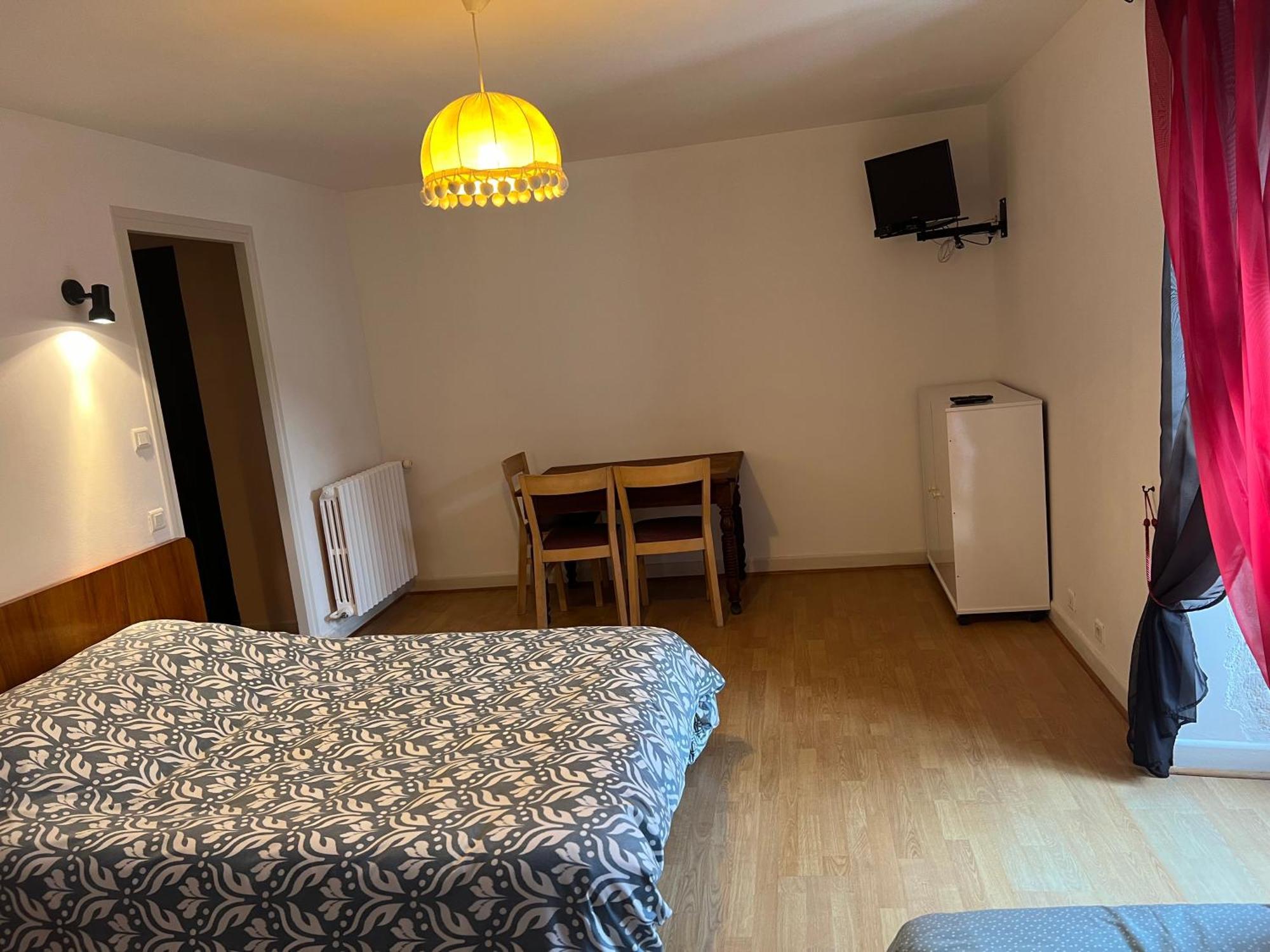 Le Beffroi Aparthotel Tournon-dʼAgenais Exteriör bild