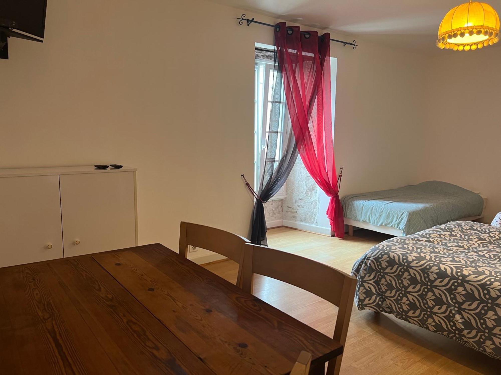 Le Beffroi Aparthotel Tournon-dʼAgenais Exteriör bild