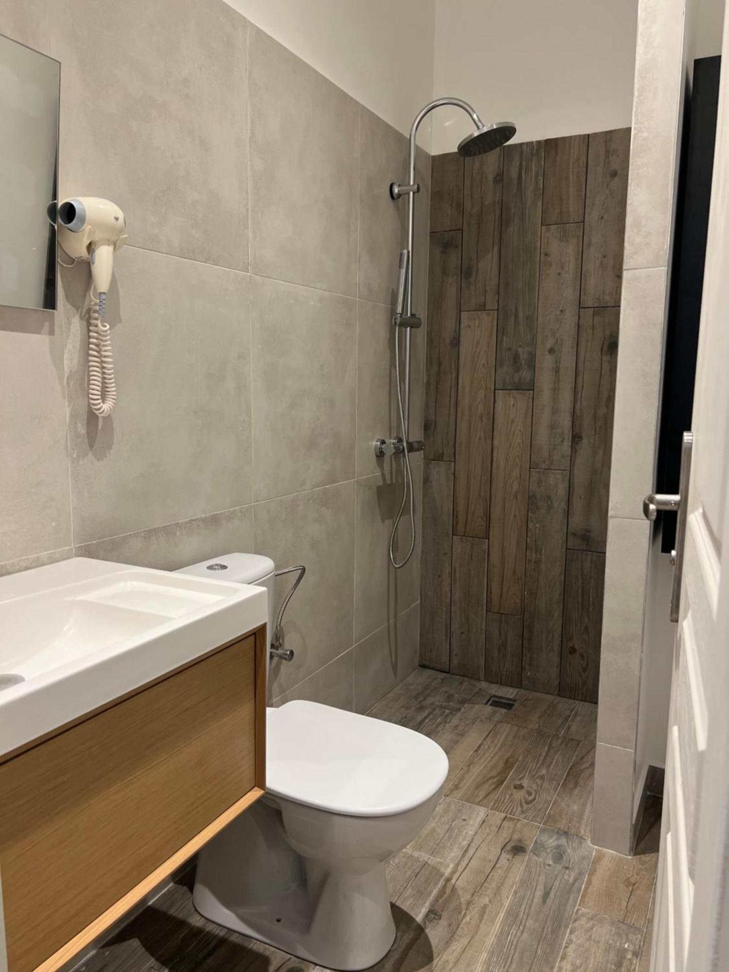 Le Beffroi Aparthotel Tournon-dʼAgenais Exteriör bild