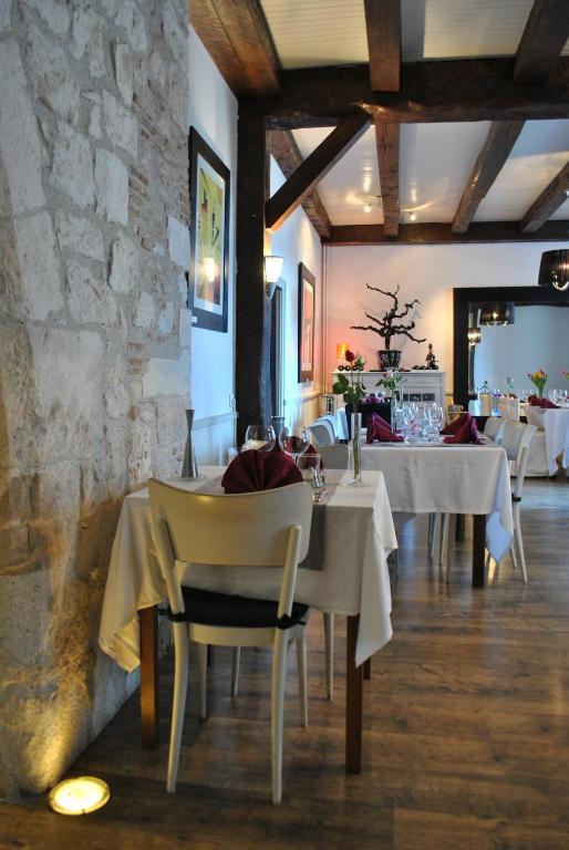 Le Beffroi Aparthotel Tournon-dʼAgenais Exteriör bild